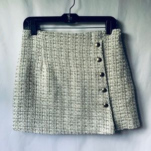 Forever 21 creme and gold side split tweed skirt